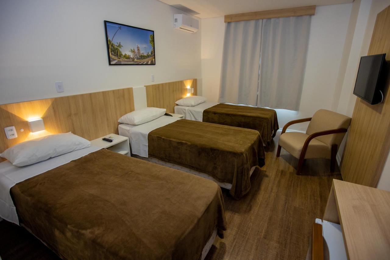 Tri Hotel Chapeco Bagian luar foto