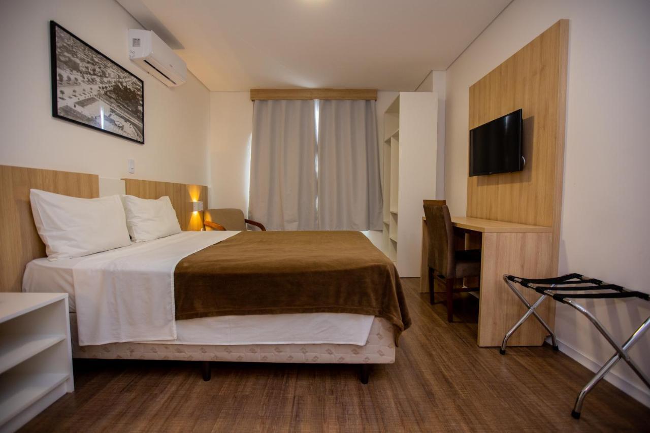Tri Hotel Chapeco Bagian luar foto